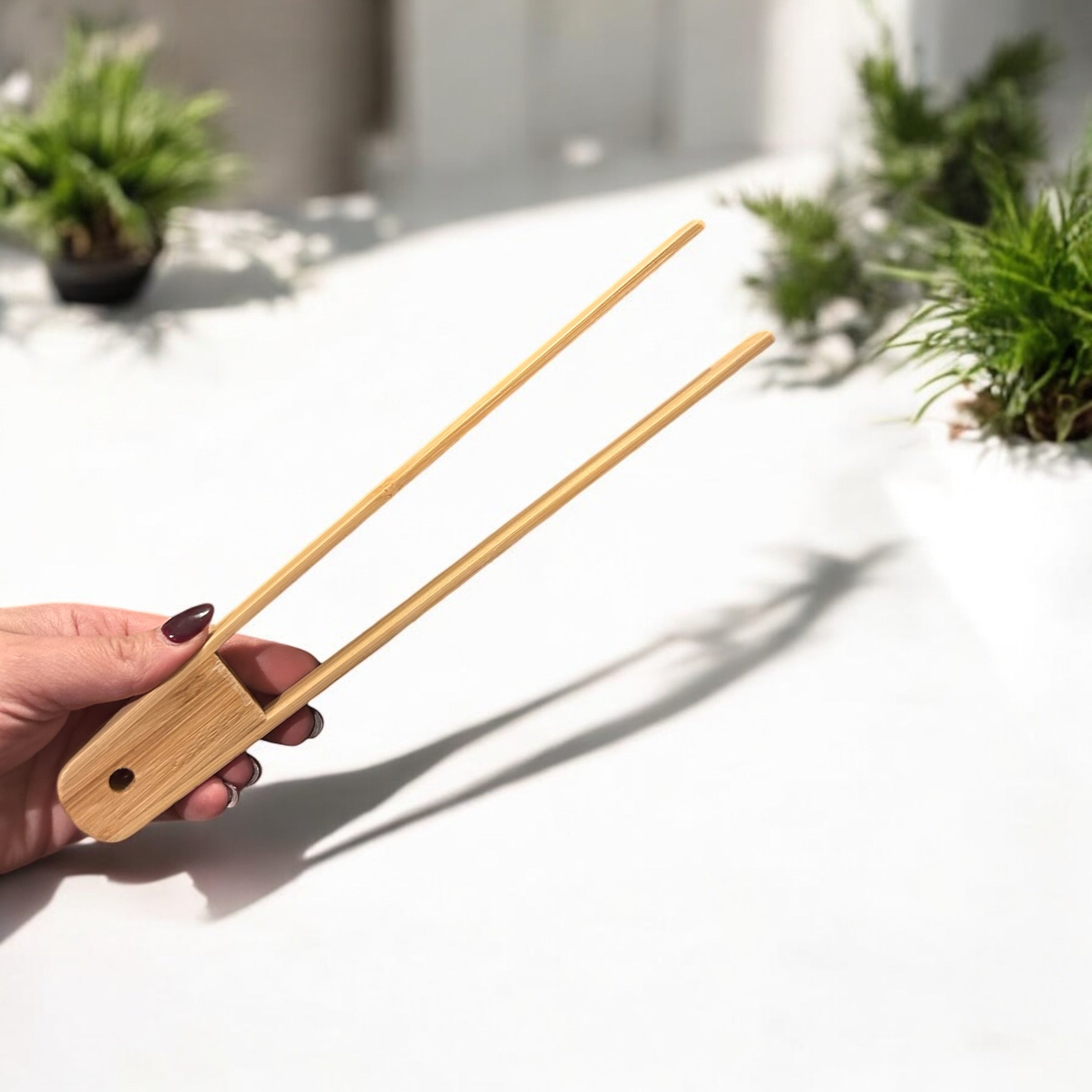 Bamboo Sleek Tong 10"