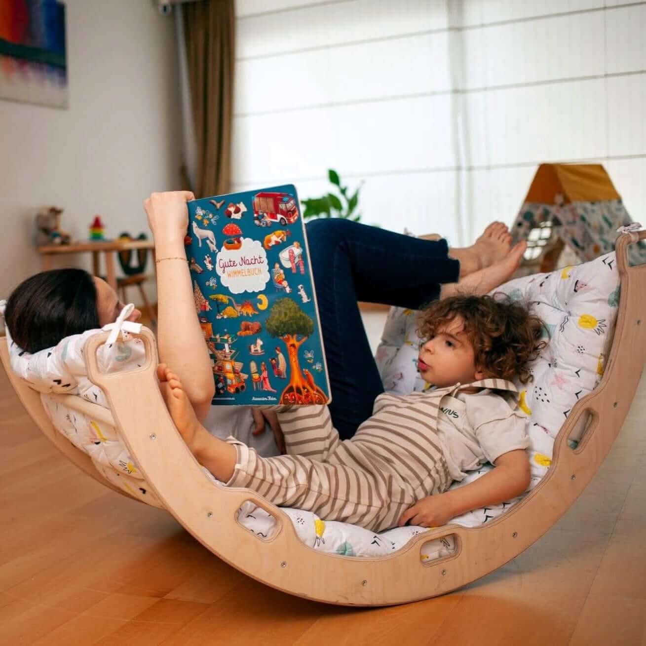 Climbing Arch / Rocker with Flamingo Pattern Pillow